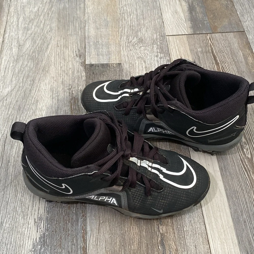 Nike Kids Black and White Sneakers